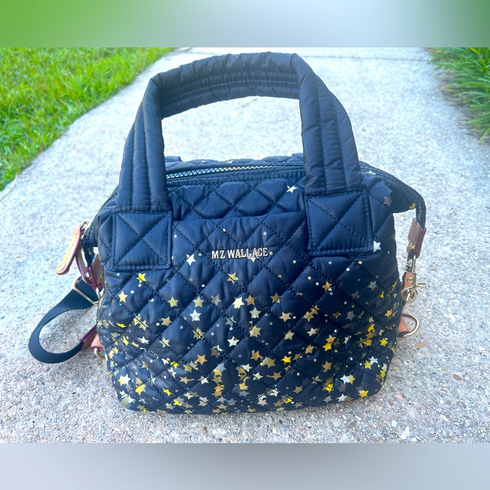 EUC. MZ Wallace Small Sutton interior pouch.  Ombré stars with crossbody strap.